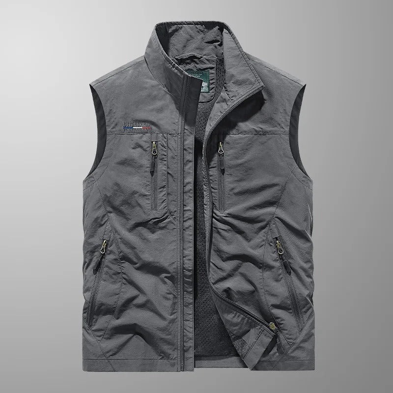 Hermann™ - Airy cargo sleeveless jacket with multiple pockets