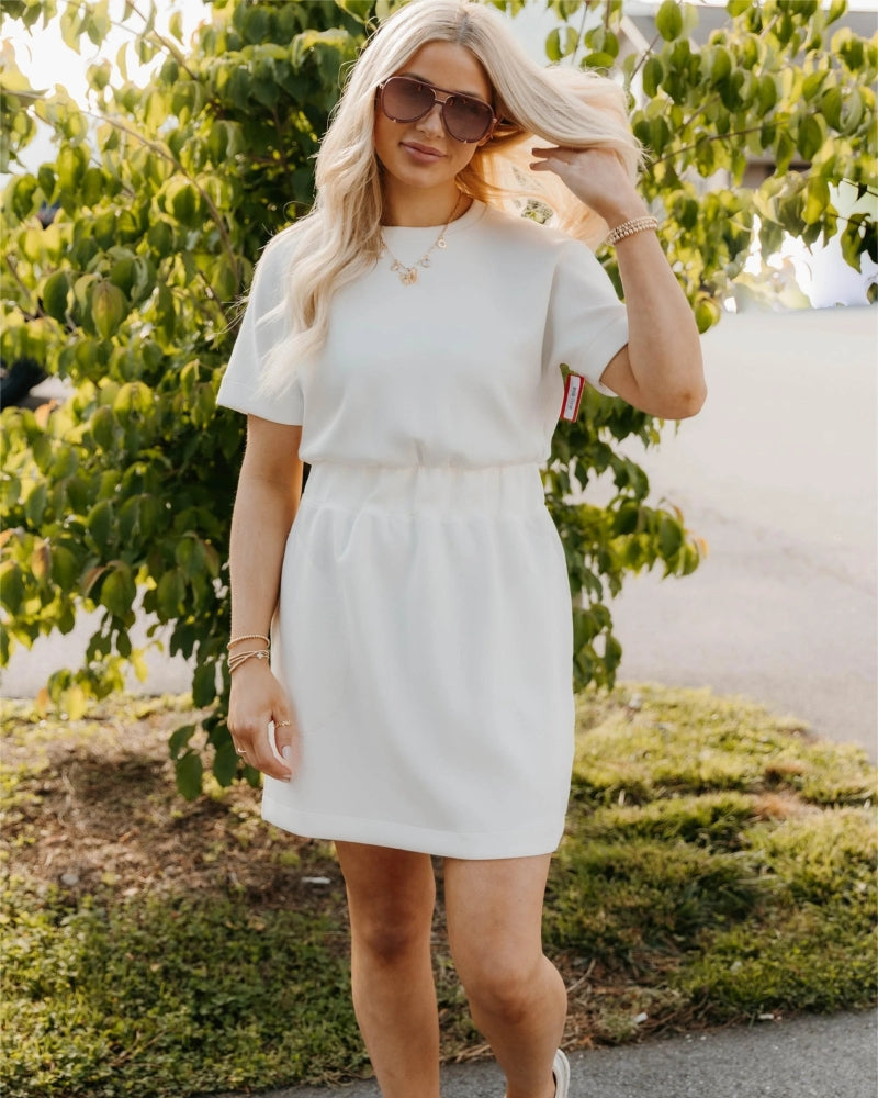 MANAIA - STYLISH AND COMFORTABLE DRESS