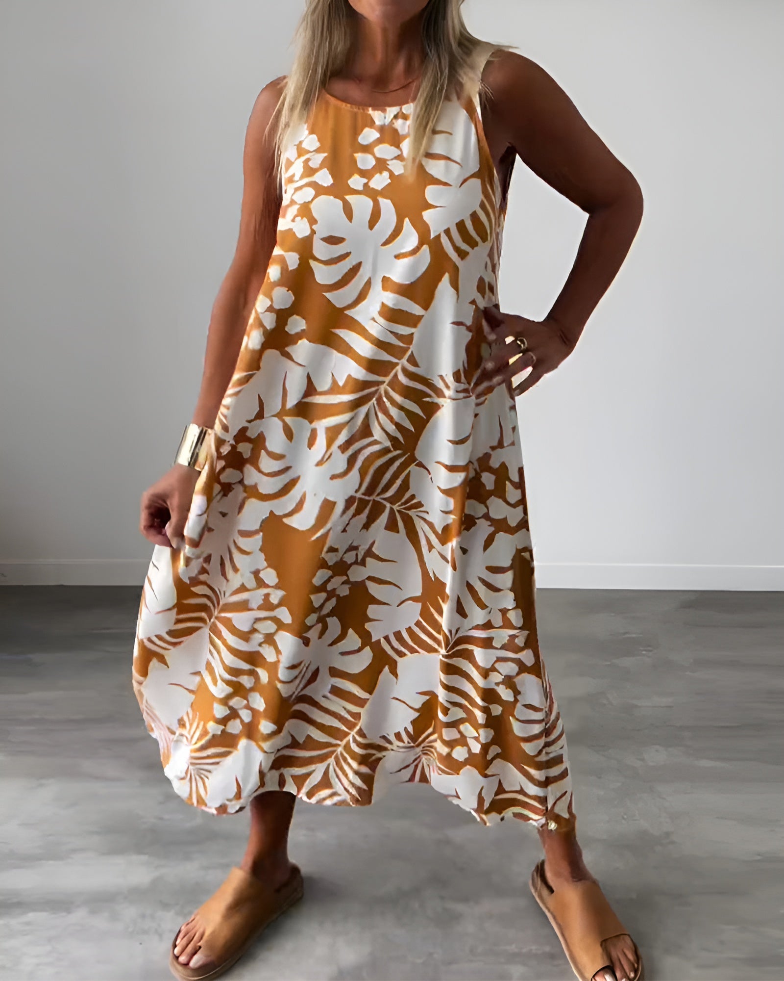 Liora – Summer Dress with Tropical Pattern