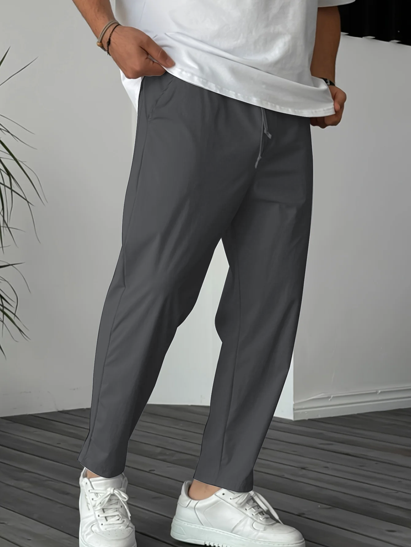Essential tapered trousers with drawstring