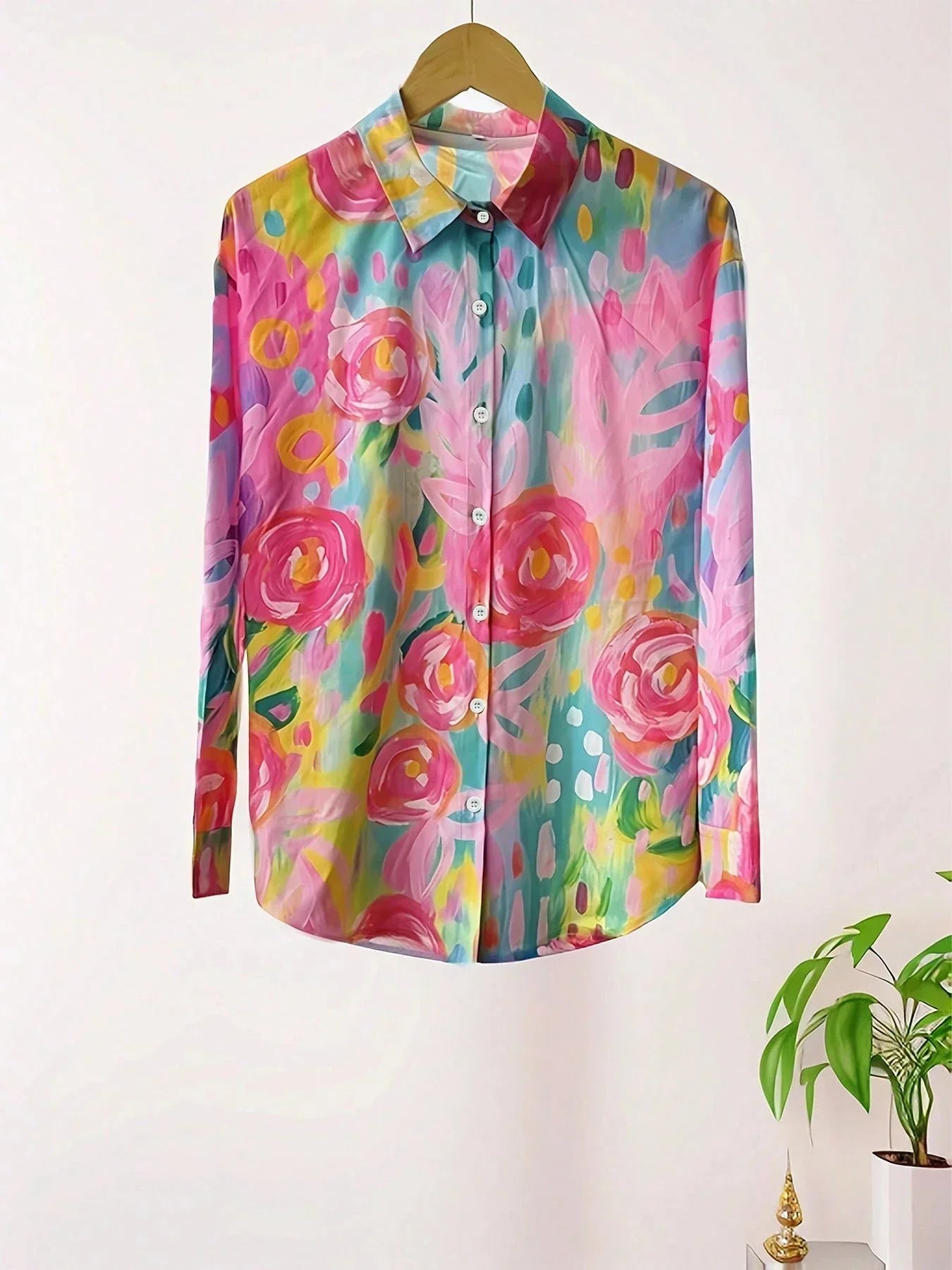 Annika - Colourful Blouse with Playful Pattern