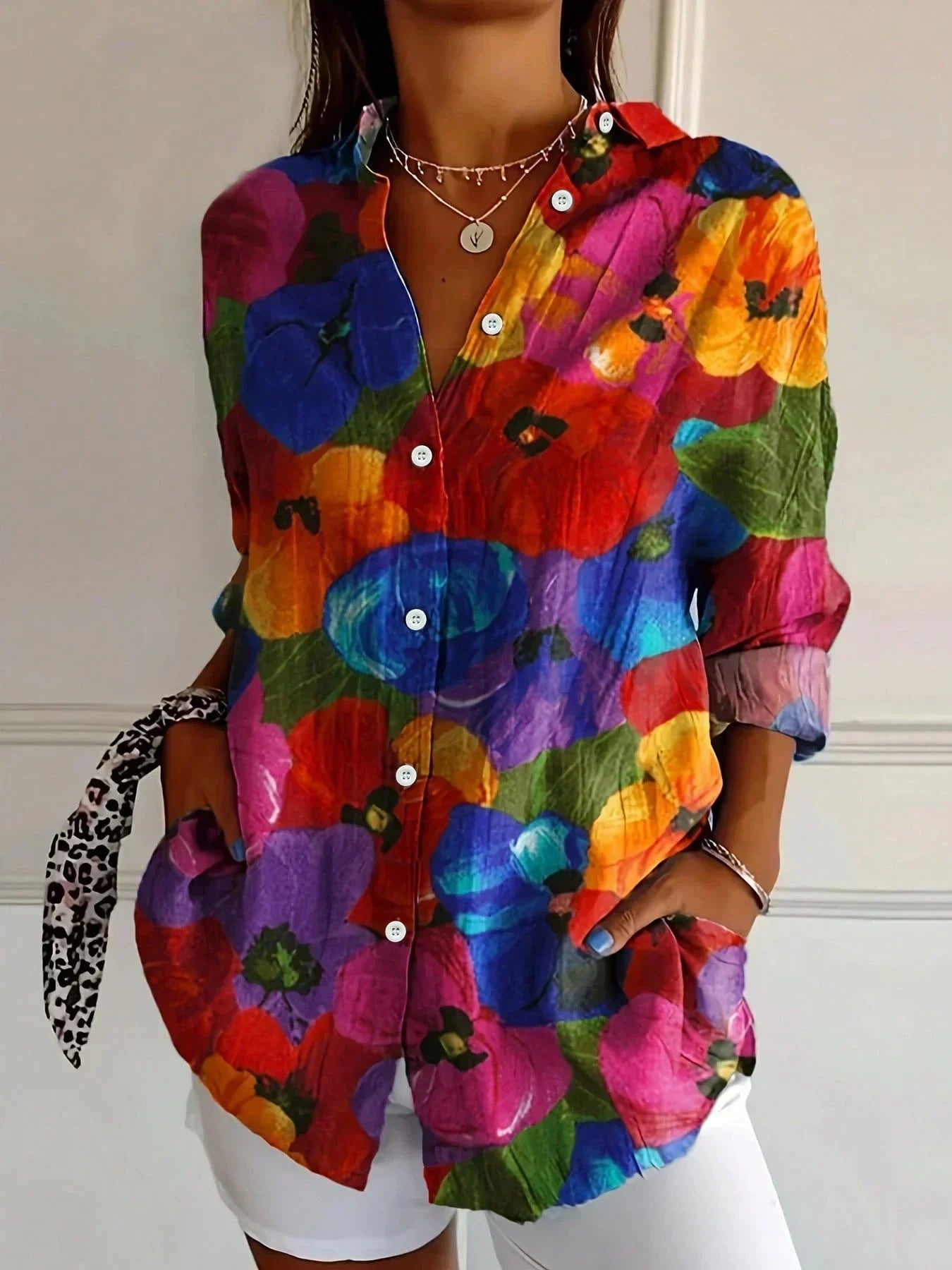 Annika - Colourful Blouse with Playful Pattern