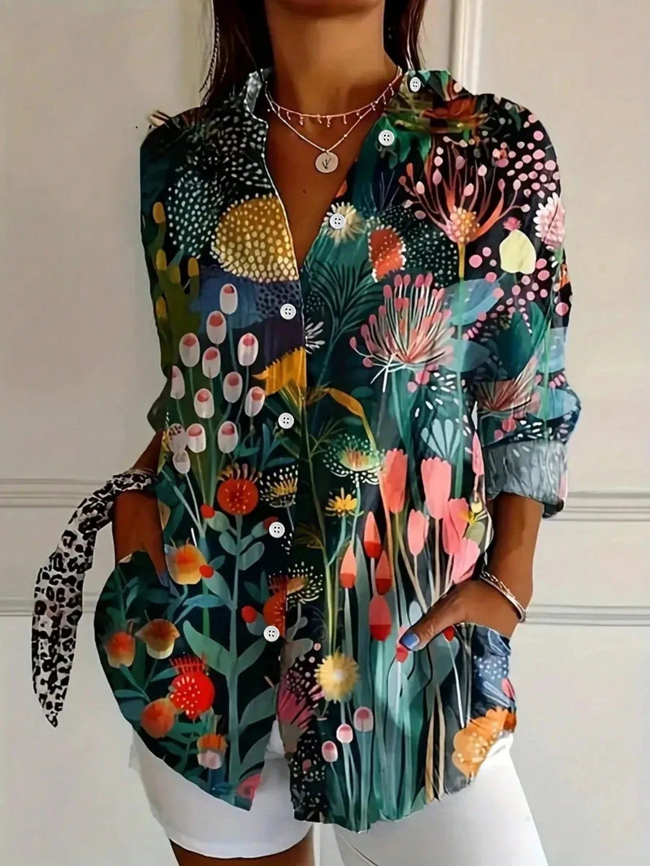 Annika - Colourful Blouse with Playful Pattern