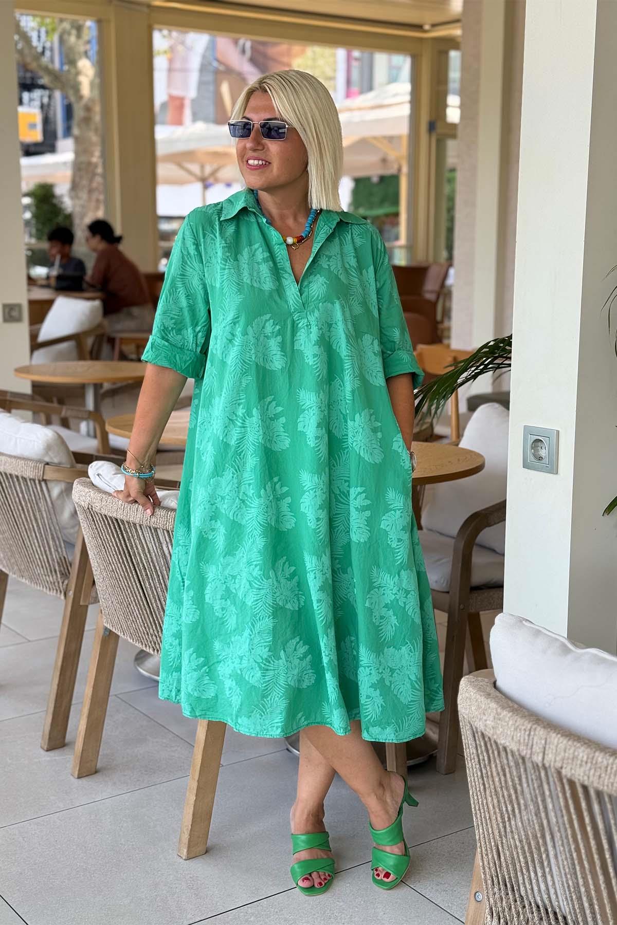 Nora – Leaf Pattern and Comfortable Fit Dress