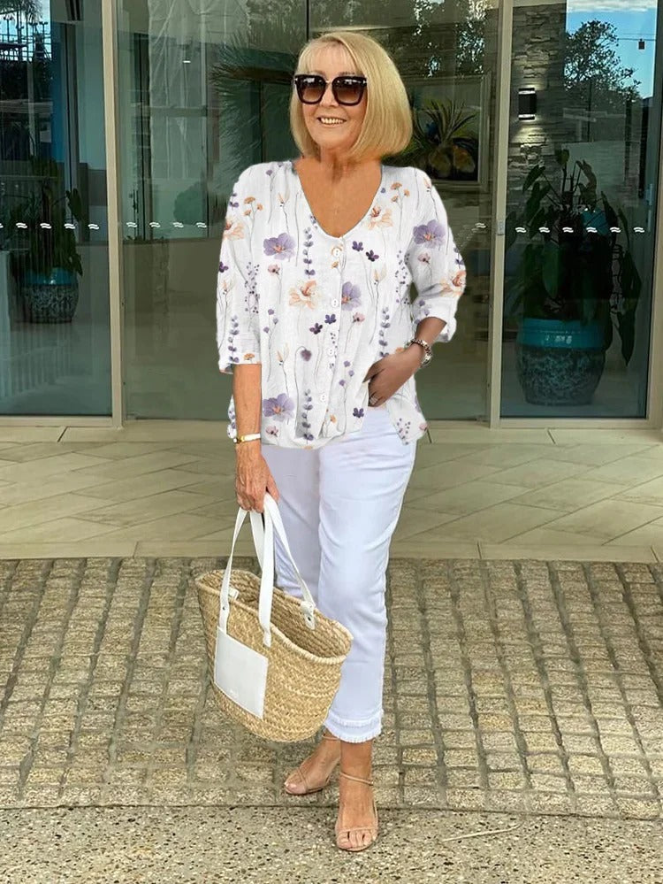 Dorothea - Elegant Floral Blouse