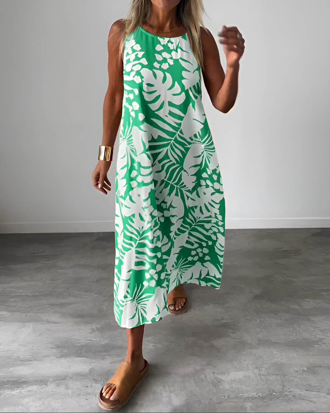 Liora – Summer Dress with Tropical Pattern
