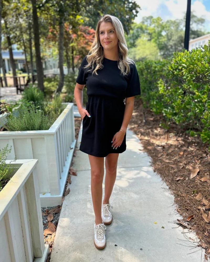 MANAIA - STYLISH AND COMFORTABLE DRESS