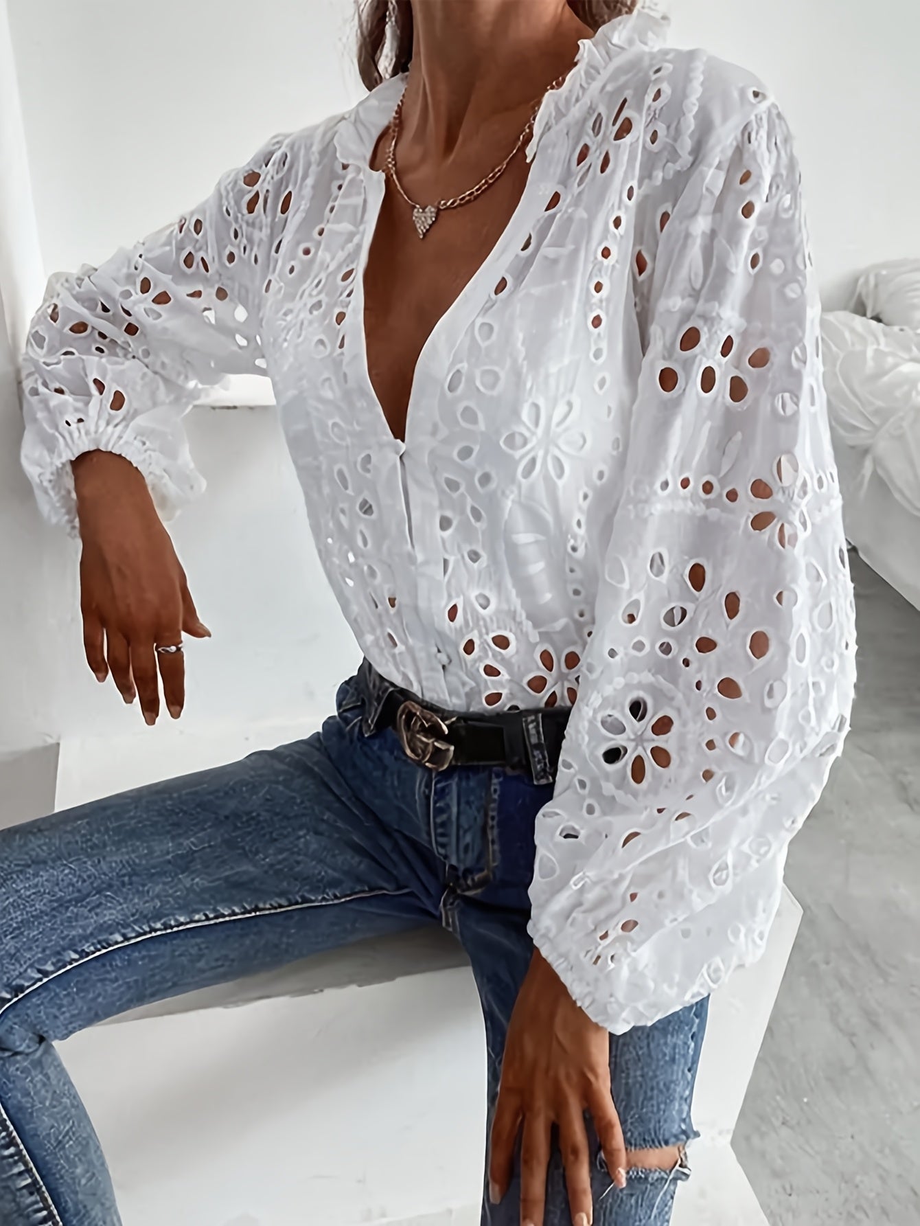 Roselina – Embroidered Blouse