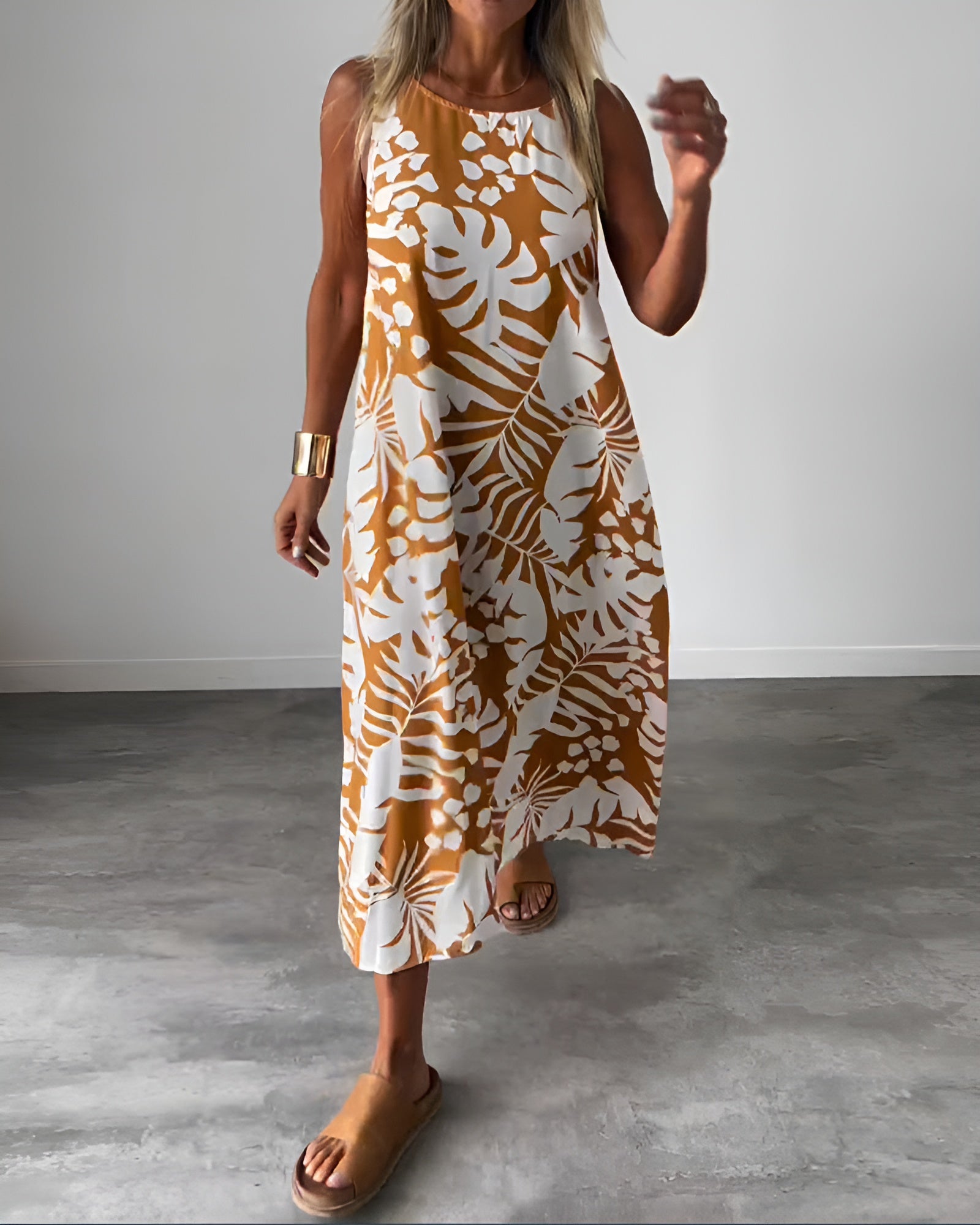 Liora – Summer Dress with Tropical Pattern