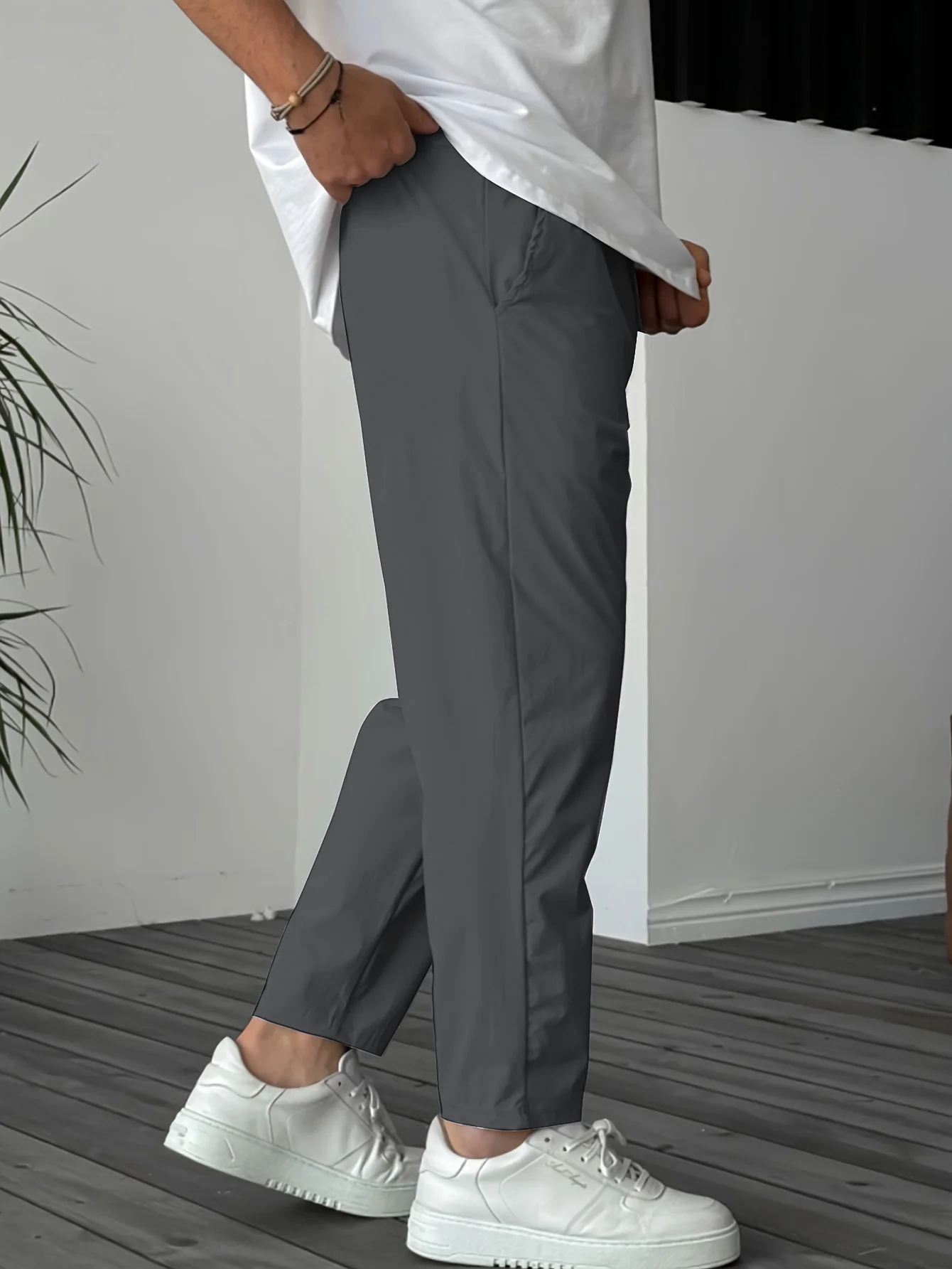 Essential tapered trousers with drawstring