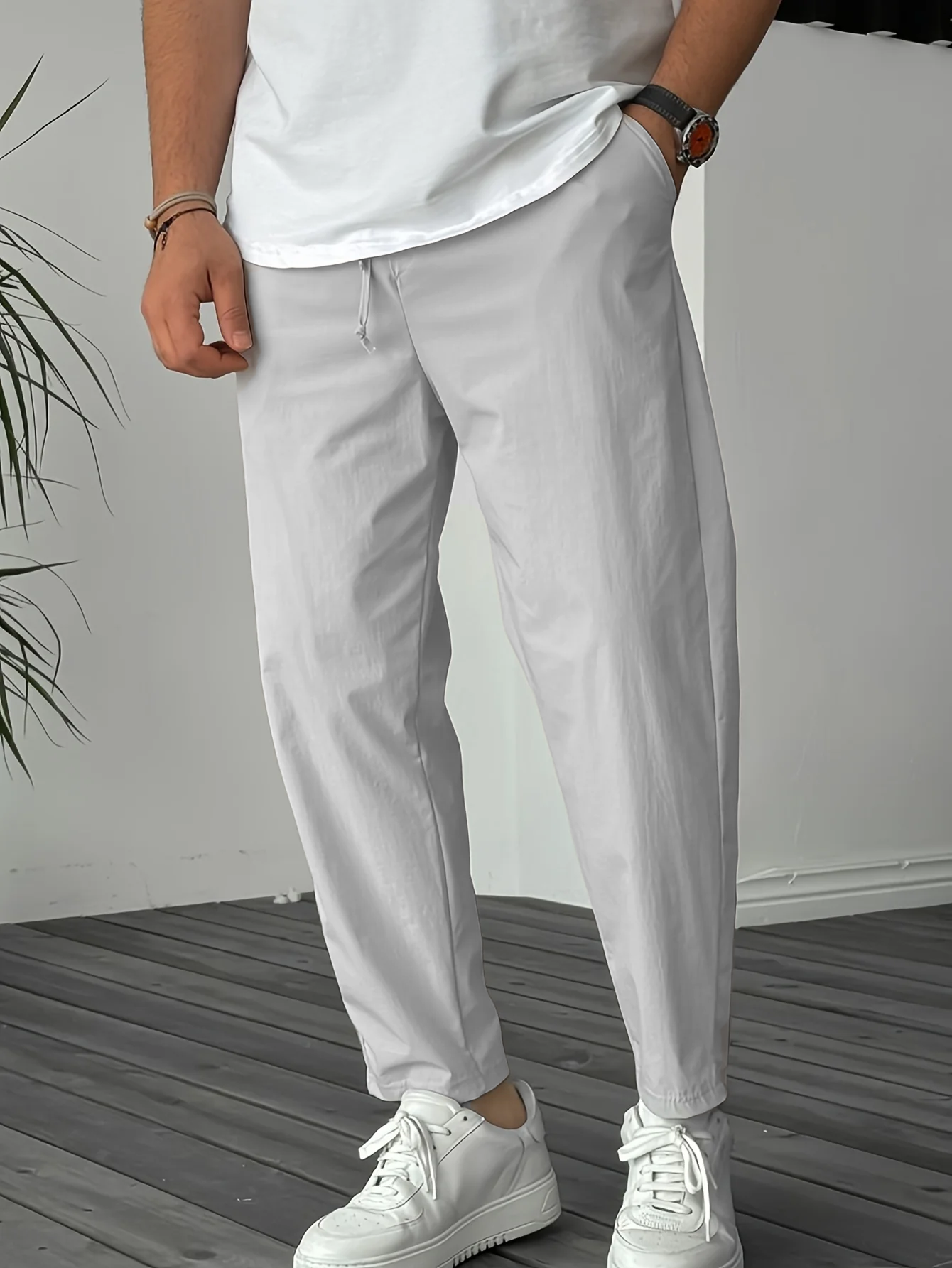Essential tapered trousers with drawstring