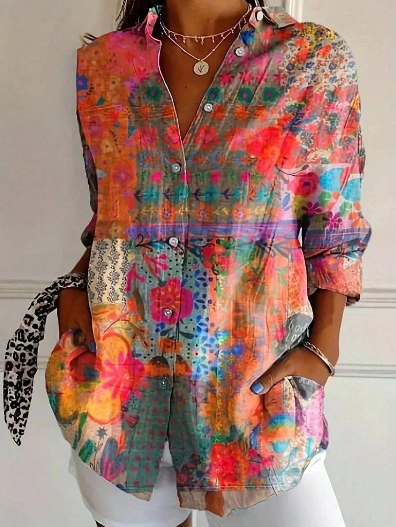 Annika - Colourful Blouse with Playful Pattern